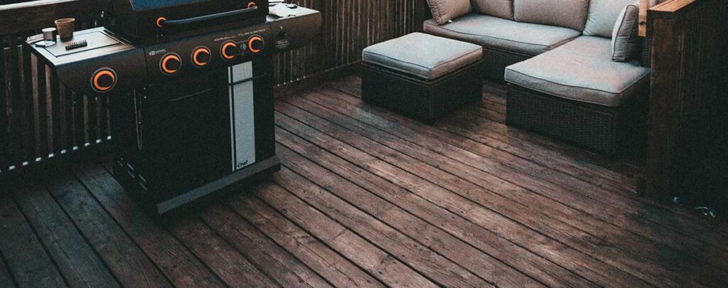 keep your deck looking new tips