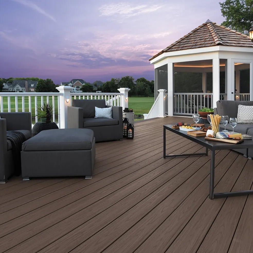 Bellus Terra, custom-built gazebo or pavilion